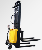 電動(dòng)堆高車和其他幾種常見(jiàn)的搬運(yùn)車