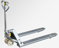 秦皇島食品加工廠車(chē)間不銹鋼手動(dòng)液壓搬運(yùn)車(chē)搬運(yùn)原料